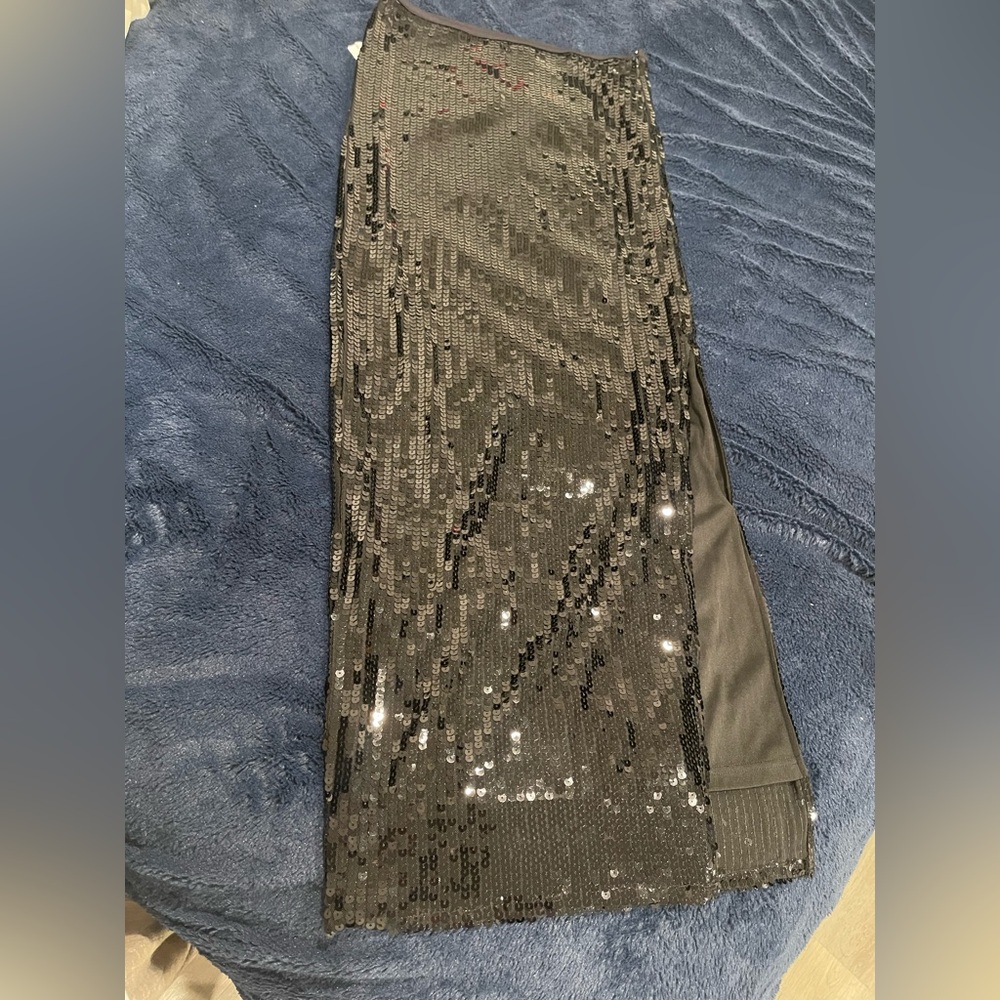 Sequin split Maxi size medium